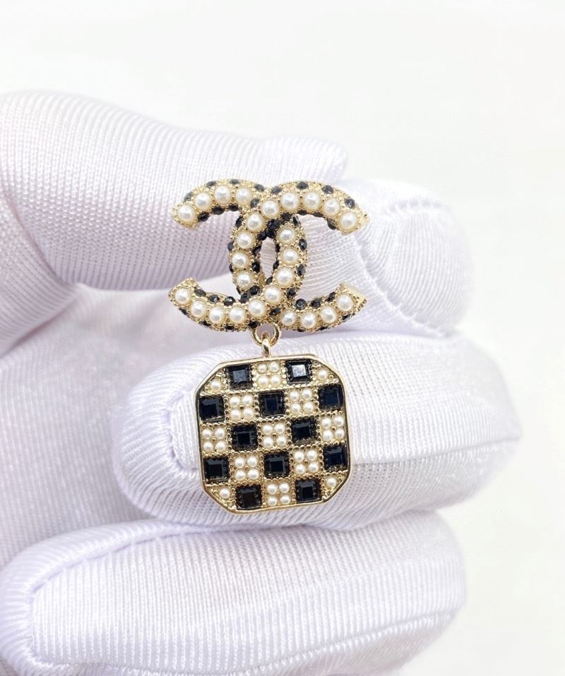 Ch**el earrings